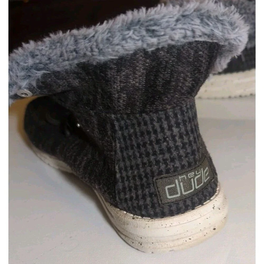 Hey Dude Britt Black Lace Up Faux Fur Ankle Cuffed Pull On Shoes Slippers Sz 8